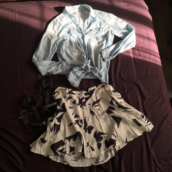 Roxy Cosmia - Picture 3 of 7